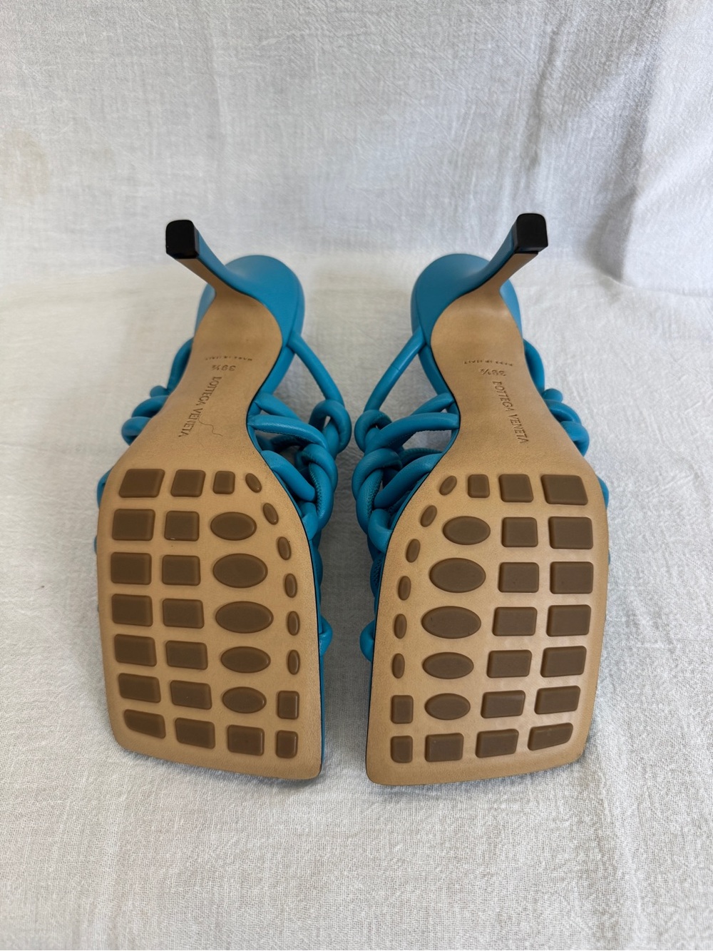 Bottega Veneta Turquoise Braided Leather Knot Mules - Picture 7 of 7